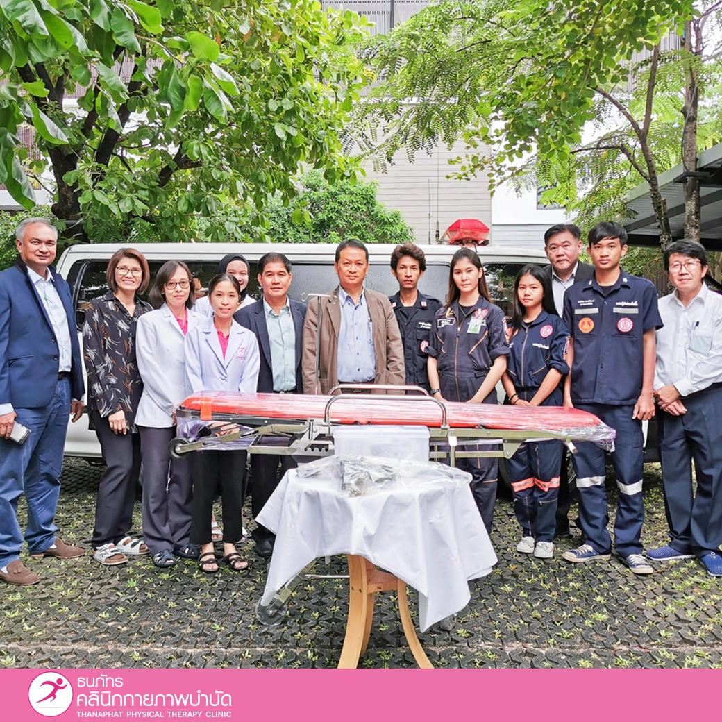 Thanaphat-Activity-Patients-bed คลินิกกายภาพบำบัดธนภัทร ร่วมปันน้ำใจ บริจาคเตียงฉุกเฉินแก่กลุ่มอาสามูลนิธิป่อเต็กตึ๊ง